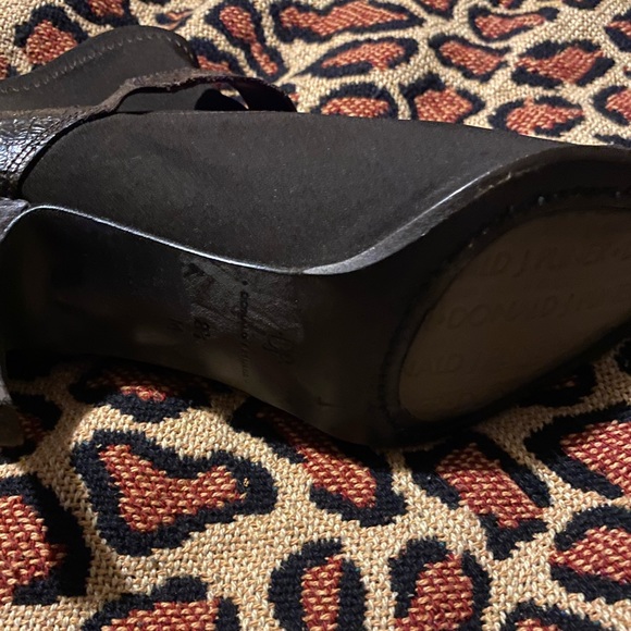 Donald J Pliner Brown Shoe Boots - Picture 8 of 11